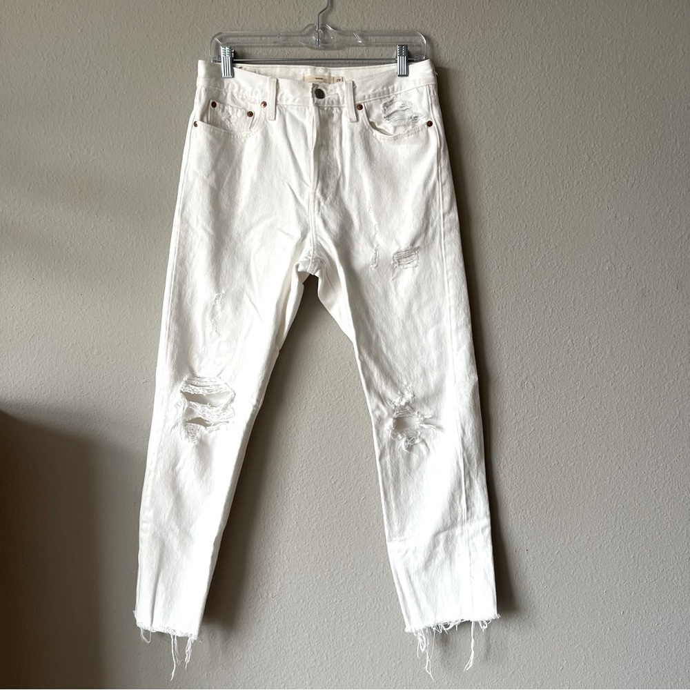 Levi’s Wedgie White Distressed Jeans - Picture 4 of 10